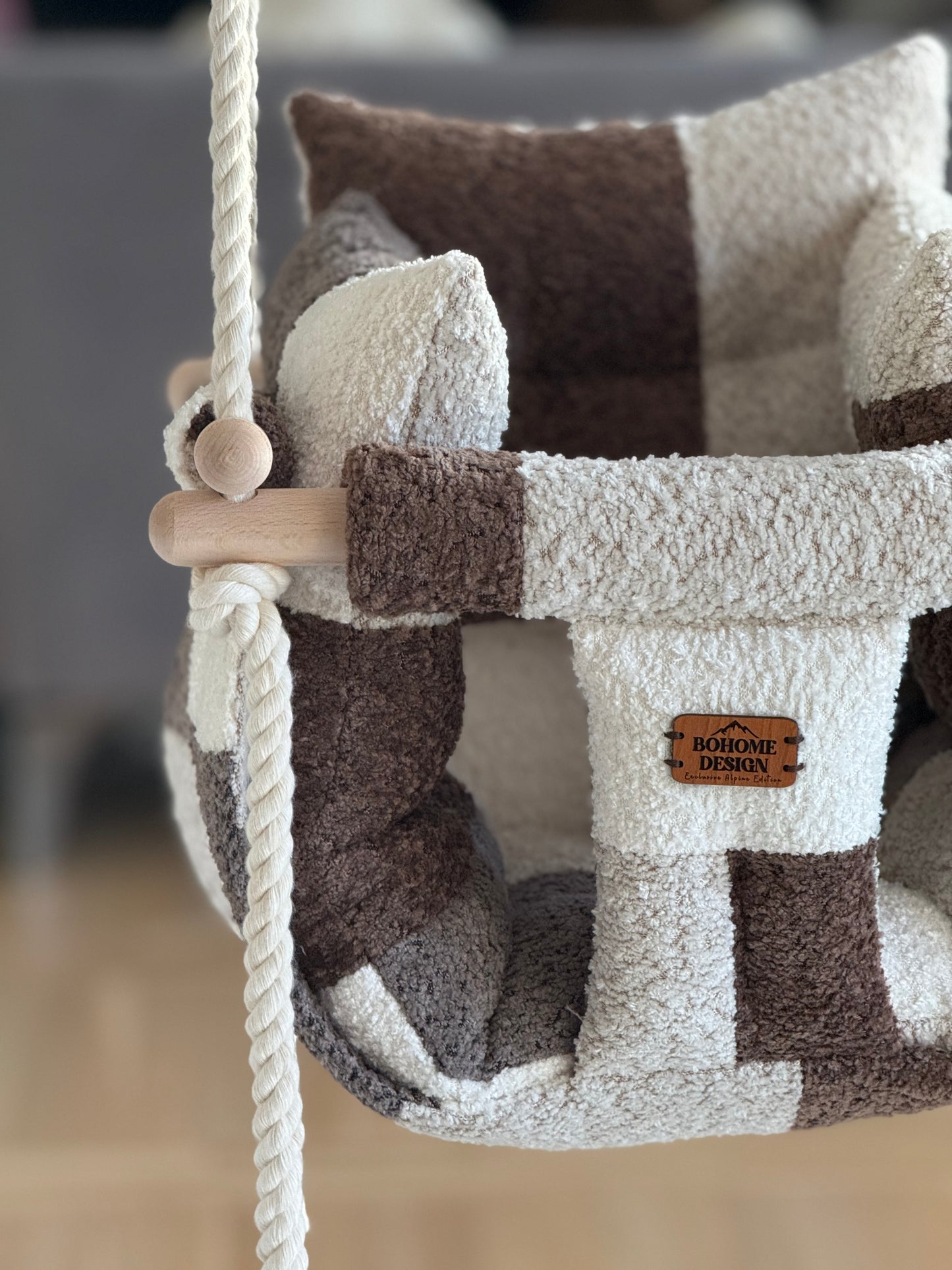 Premium Alpine Dalmatian - Ručno rađena Ljuljaška za bebe