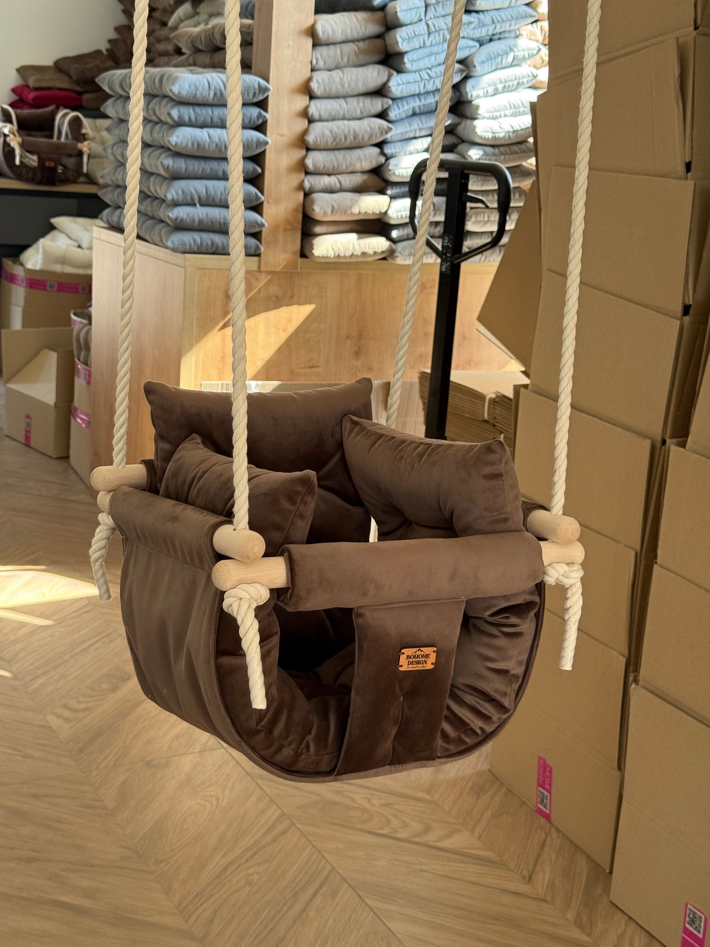 Luxury Dark Chocolate - Ljuljaška za bebe